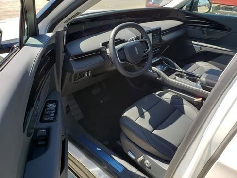 New 2026 Lincoln Nautilus Premier AWD/4WD image 12