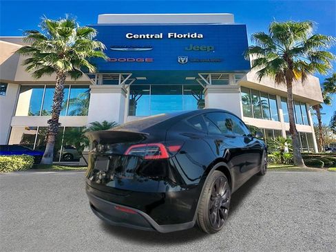 Used 2022 Tesla Model Y Performance image 5