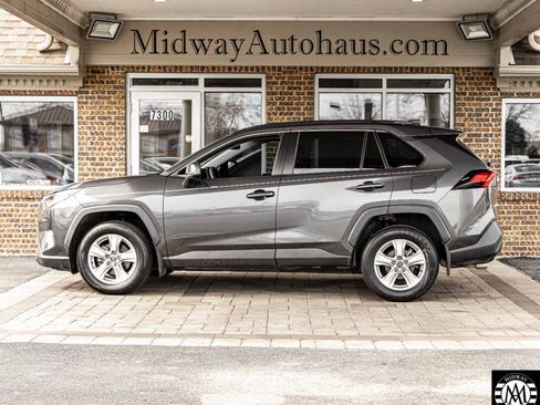 Used 2020 Toyota RAV4 XLE image 3