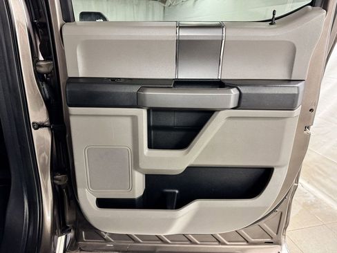 Used 2019 Ford F150 XLT w/ Equipment Group 302A Luxury image 15