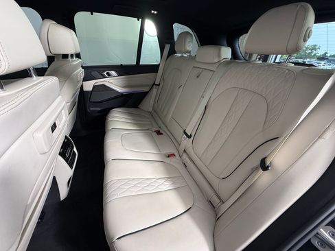 Used 2021 BMW X5 sDrive40i w/ M Sport Package RWD image 14