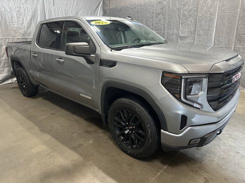 Used 2024 GMC Sierra 1500 Elevation AWD/4WD image 1