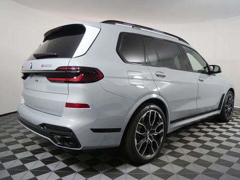 Used 2026 BMW X7 M60i image 3