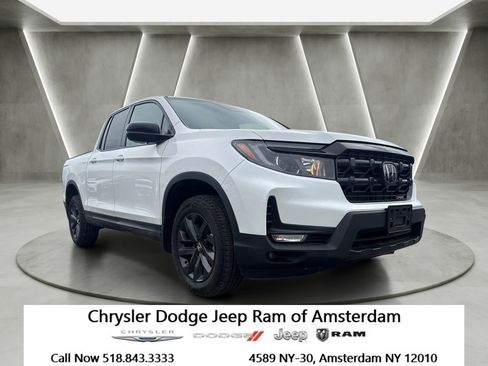Used 2025 Honda Ridgeline Sport image 1