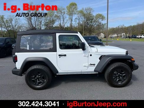 Used 2026 Jeep Wrangler Sport image 2