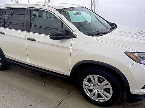 Used 2018 Honda Pilot LX image 1