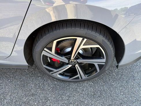 New 2026 Volkswagen GTI SE FWD image 10