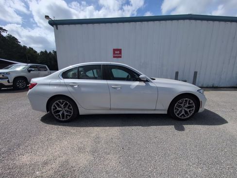Used 2025 BMW 330i Sedan RWD image 9