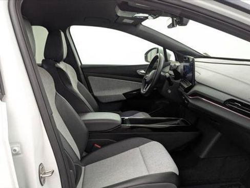 Used 2023 Volkswagen ID.4 2WD image 21