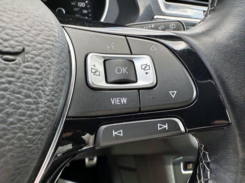 Used 2021 Volkswagen Tiguan SE R-Line AWD/4WD image 18