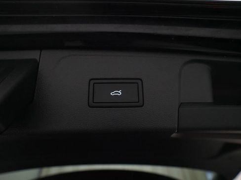 Used 2026 Volkswagen Atlas Peak Edition AWD/4WD image 15