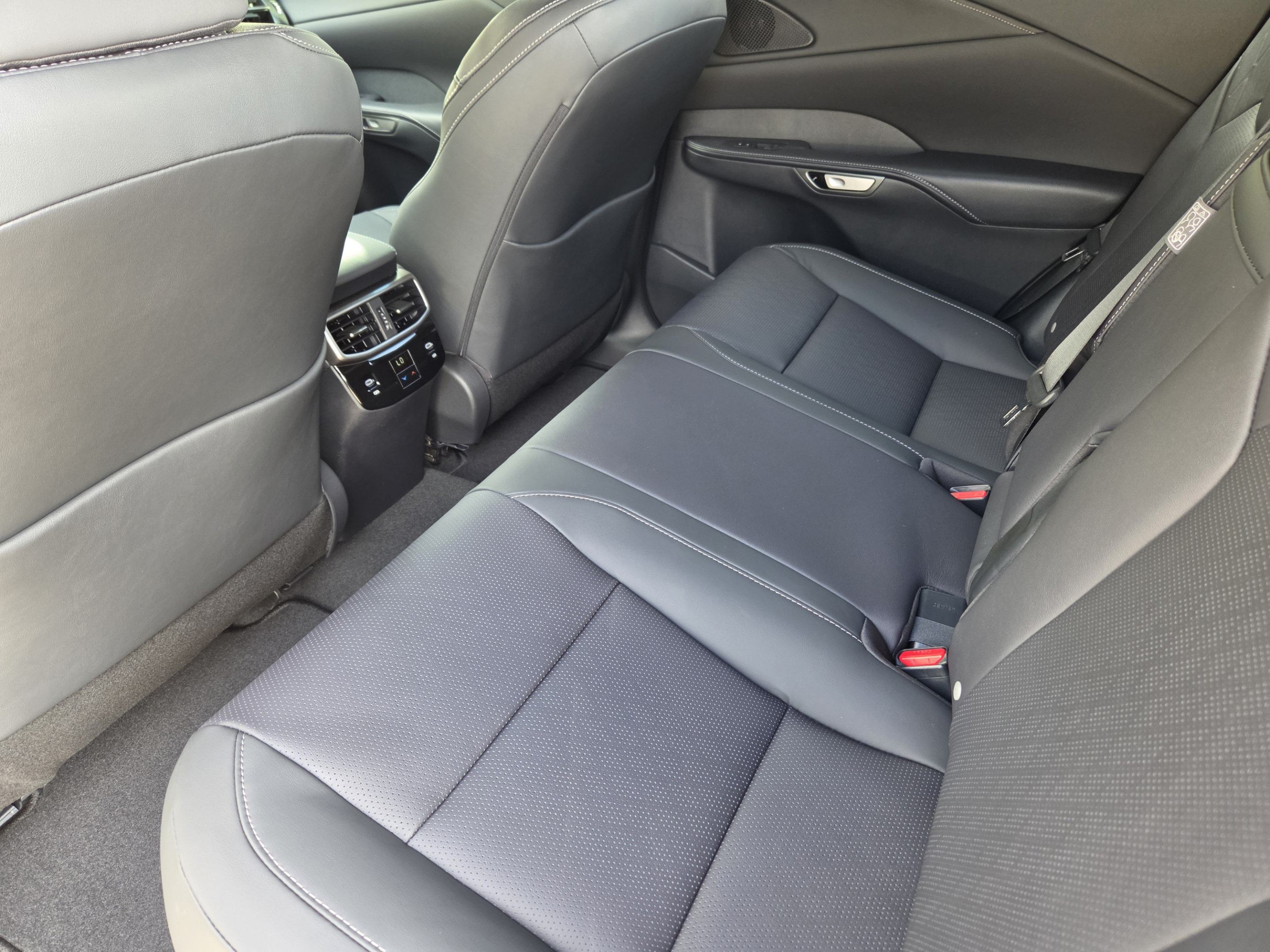 New 2026 Lexus RX 350 w/ Convenience Package AWD/4WD image 17