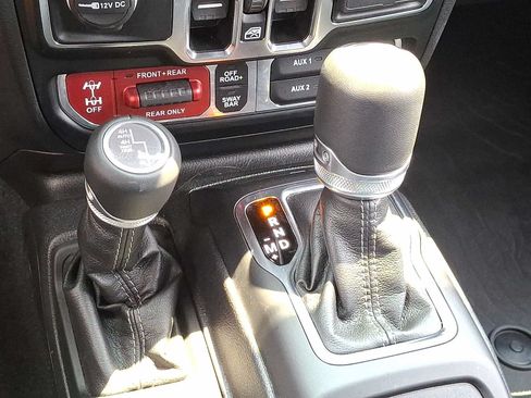 Used 2024 Jeep Wrangler Unlimited Rubicon 392 AWD/4WD image 15