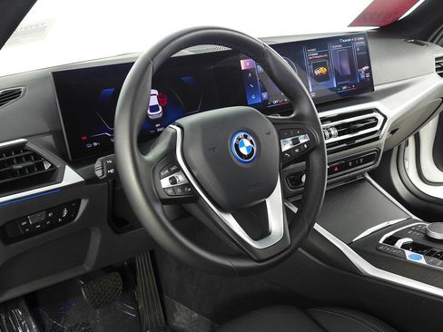 Used 2023 BMW i4 eDrive35 w/ Parking Assistance Package RWD image 31