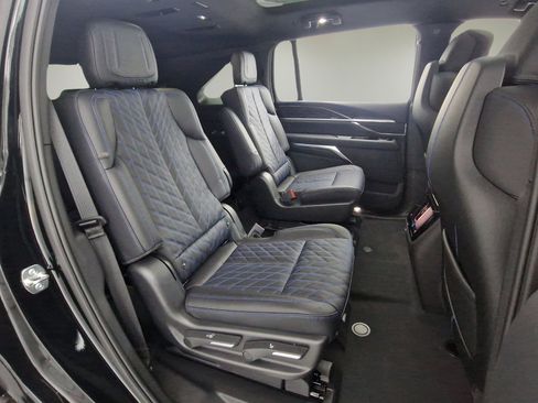 New 2026 Cadillac Escalade IQ Luxury 1 image 28