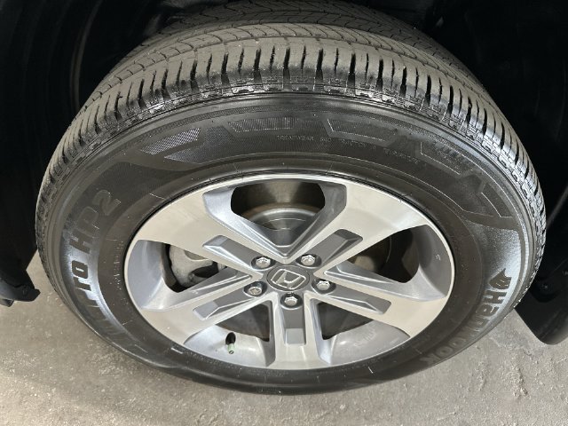Used 2025 Honda Pilot EX-L image 23