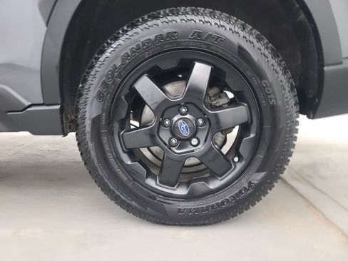 Used 2022 Subaru Outback Wilderness image 11