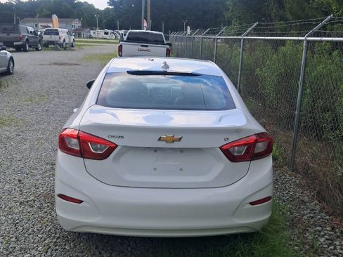 Used 2016 Chevrolet Cruze LT FWD image 4