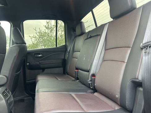 Used 2023 Honda Ridgeline Black Edition image 12