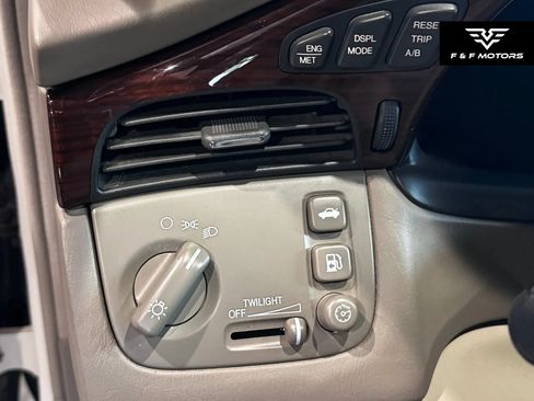 Used 2002 Cadillac De Ville DHS w/ Safety/Security Pkg FWD image 14