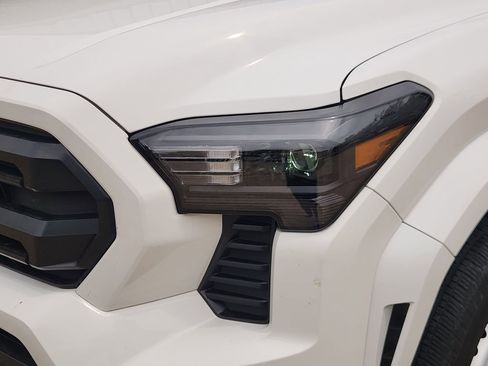 Used 2024 Toyota Tacoma SR RWD image 9
