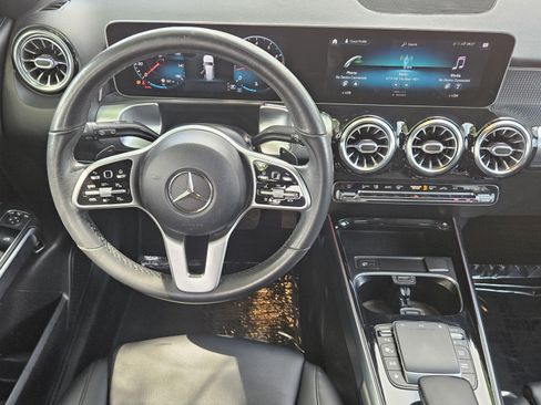Certified 2021 Mercedes-Benz GLB 250 image 17