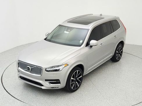 Used 2024 Volvo XC90 B5 Plus AWD/4WD image 13