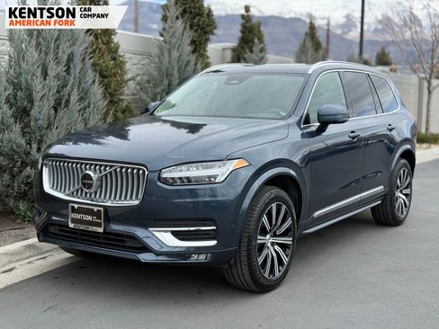Used 2025 Volvo XC90 B6 Plus image 3