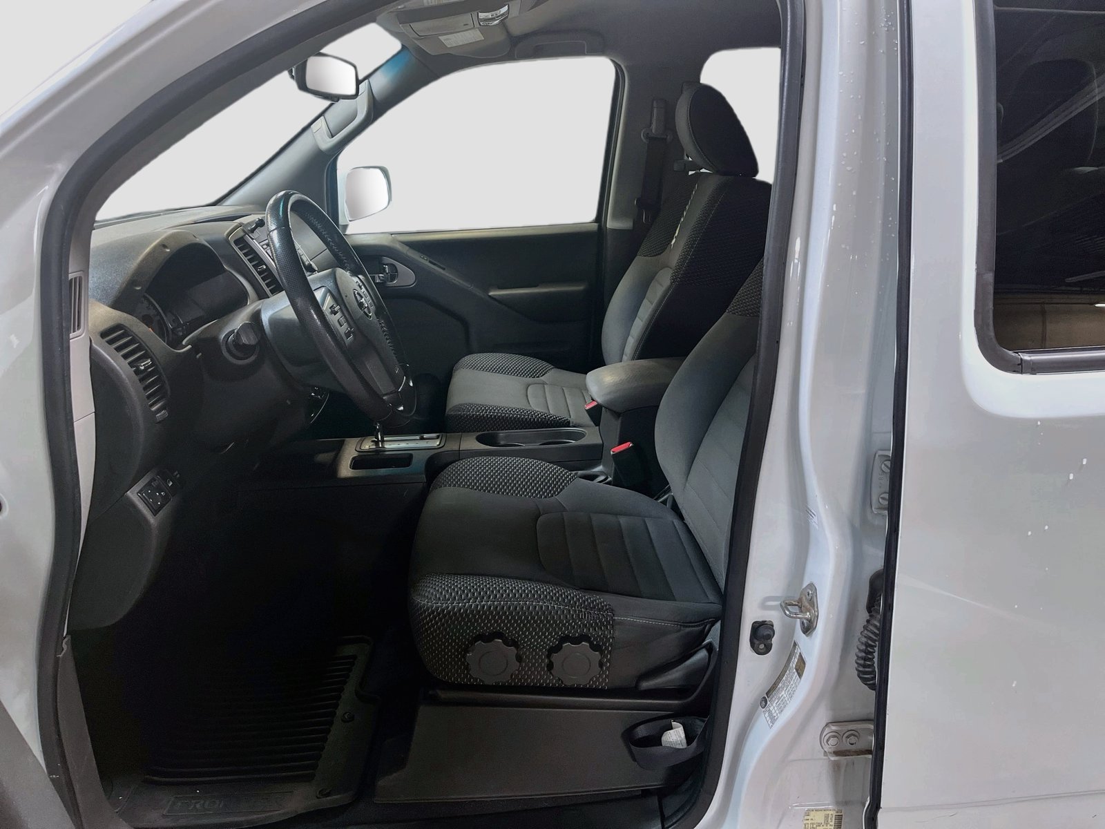 Used 2019 Nissan Frontier PRO-4X AWD/4WD image 22