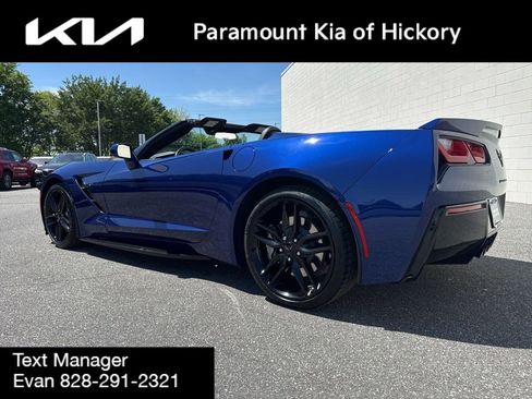 Used 2019 Chevrolet Corvette Stingray Convertible w/ Carbon Flash Badge Package RWD image 13