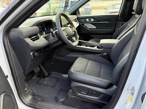 New 2026 Ford Explorer Tremor w/ Tremor Ultimate Package AWD/4WD image 16