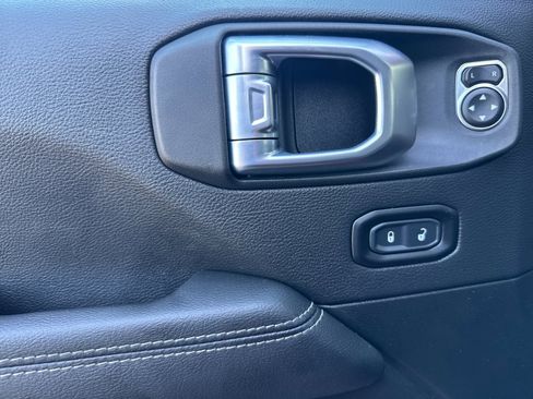 Used 2021 Jeep Wrangler Unlimited Sahara w/ Cold Weather Group image 11