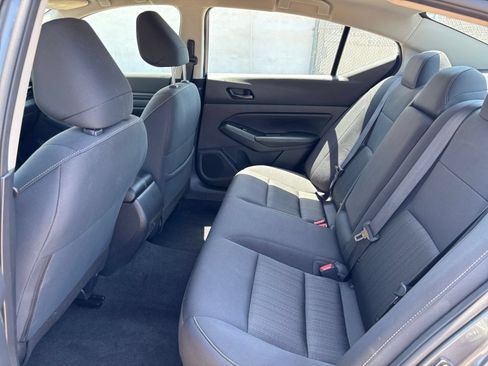 Used 2025 Nissan Altima 2.5 SV FWD image 25