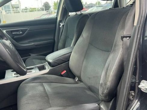 Used 2015 Nissan Altima 2.5 S w/ Special Edition Package FWD image 11