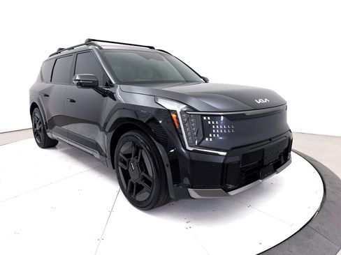 Used 2024 Kia EV9 GT-Line AWD/4WD image 13