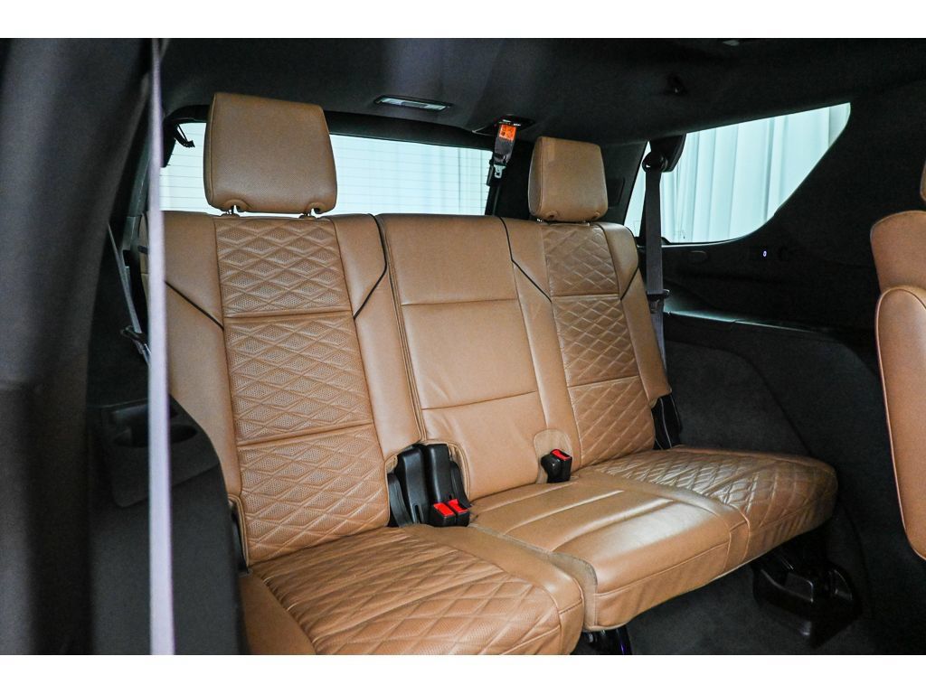 Used 2021 Cadillac Escalade Sport w/ Driver Assist Tech Package AWD/4WD image 21
