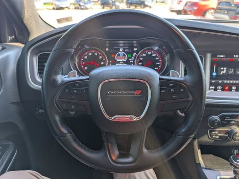 Used 2019 Dodge Charger R/T RWD image 19