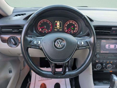 Used 2020 Volkswagen Passat 2.0T SEL image 15