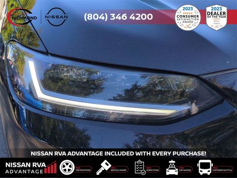 Used 2025 Honda HR-V LX image 11