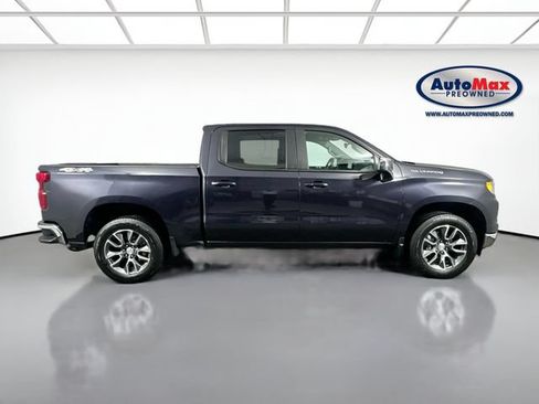Used 2023 Chevrolet Silverado 1500 LT AWD/4WD image 9
