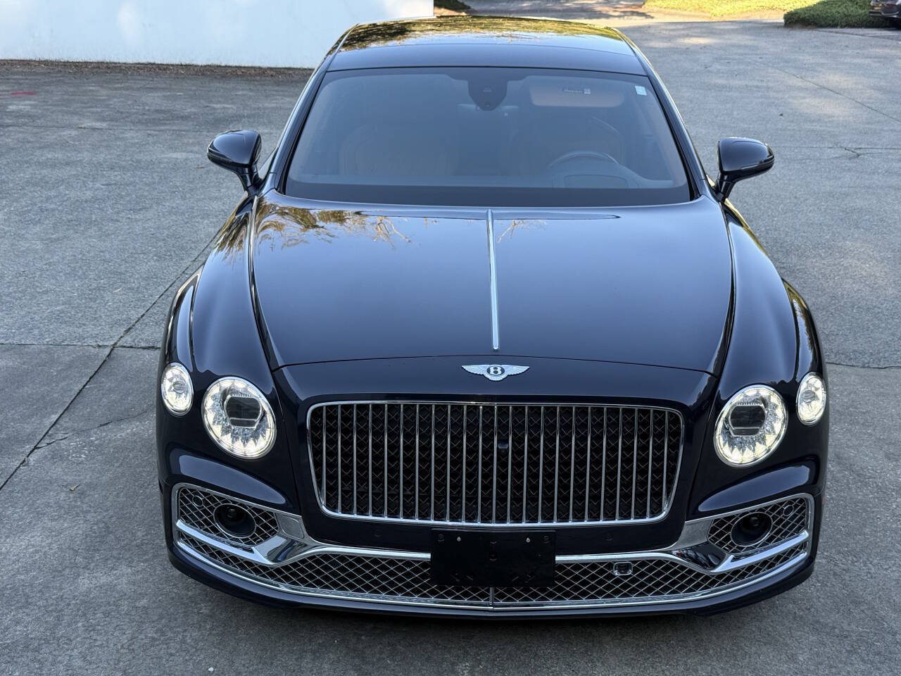 Used 2022 Bentley Flying Spur V8 AWD/4WD image 12