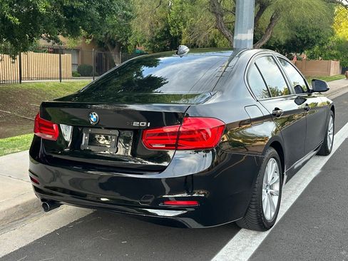 Used 2018 BMW 320i Sedan image 8