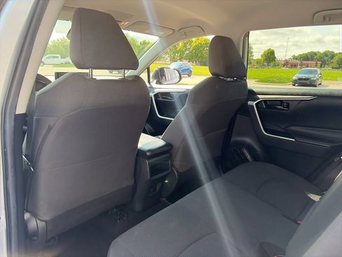 Used 2020 Toyota RAV4 LE w/ All Weather Liner Package AWD/4WD image 25