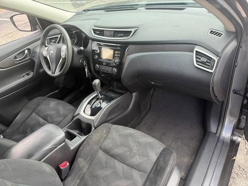 Used 2014 Nissan Rogue S image 12