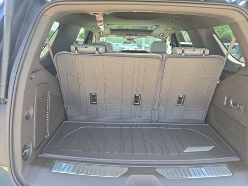 New 2026 Chevrolet Tahoe Z71 w/ Comfort Package AWD/4WD image 13