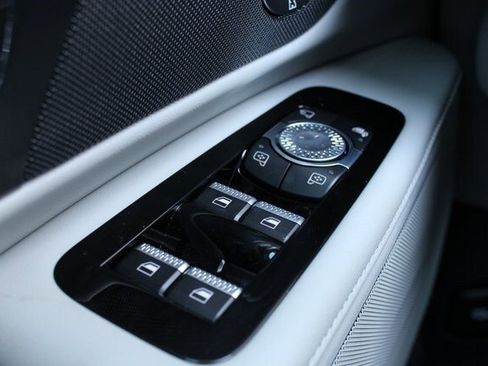 New 2026 Lincoln Nautilus Reserve image 8