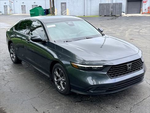 Used 2024 Honda Accord EX image 8