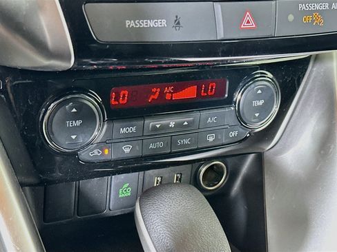 Used 2025 Mitsubishi Eclipse Cross SE AWD/4WD image 24