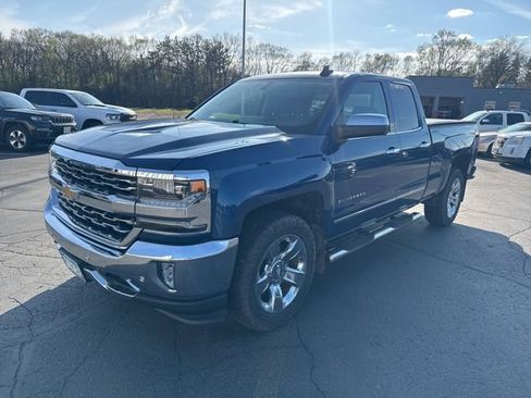 Used 2017 Chevrolet Silverado 1500 LTZ w/ Sport Package AWD/4WD image 4