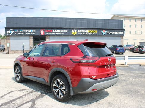 Certified 2023 Nissan Rogue SV w/ SV Premium Package AWD/4WD image 3